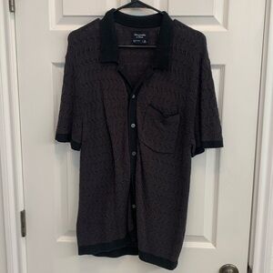 Abercrombie & Fitch leisure button down knit - men’s medium